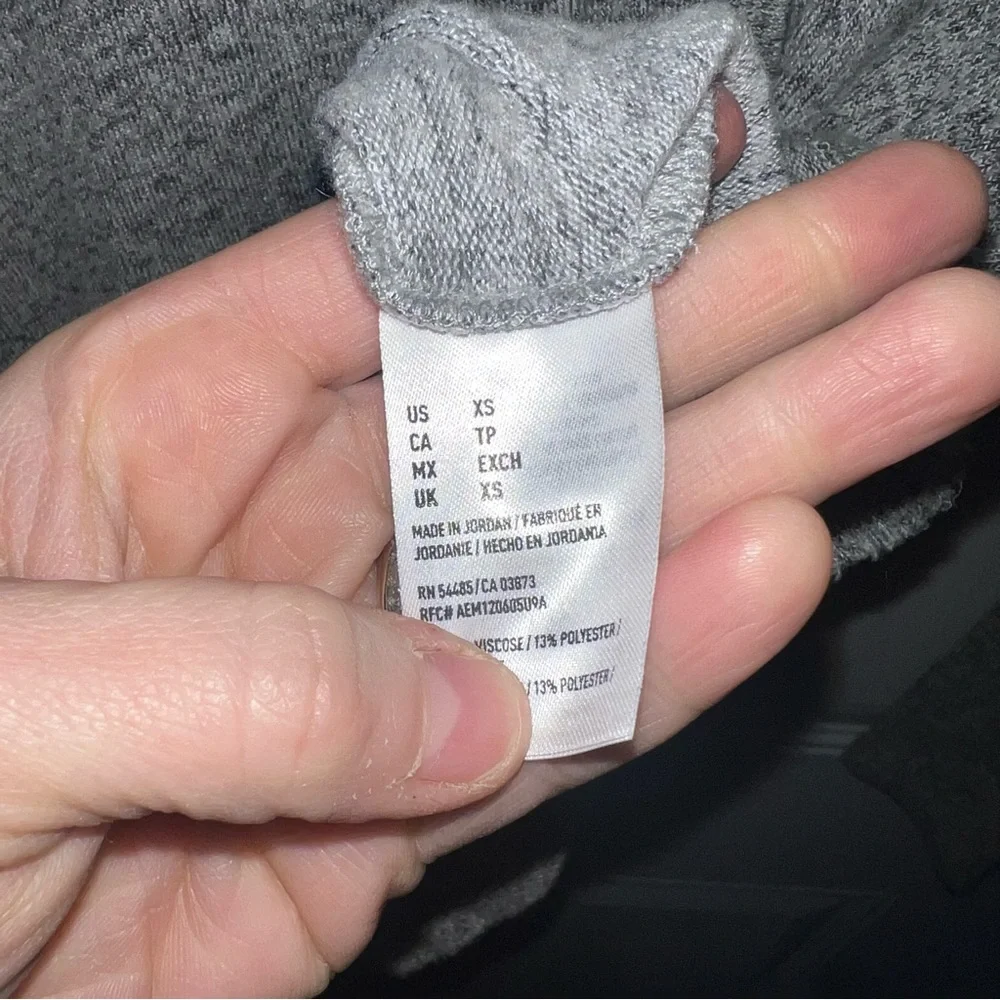 American Eagle Soft Sexy Plush Gray Marled Knit V Neck Button Cardigan Womens XS